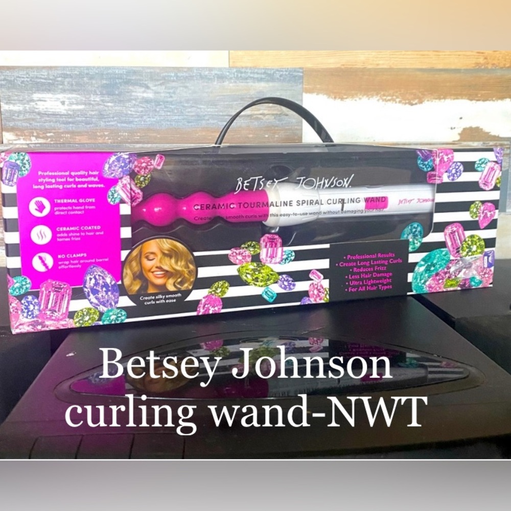 BETSEY JOHNSON hair curling wand,NWT, unopened, ceramic curling wand
